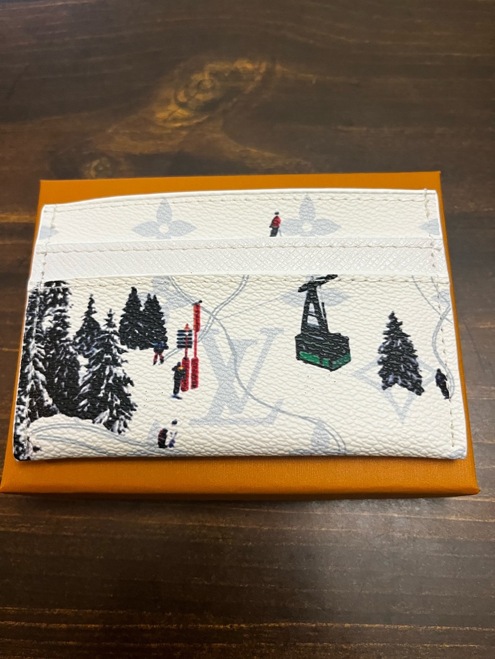 ⛷️ Louis. Vuitton. White Ski Snow Winter Monogram Letter Logo Card Wallet